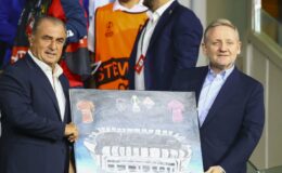 Terim, Fiorentina maçında tribünde