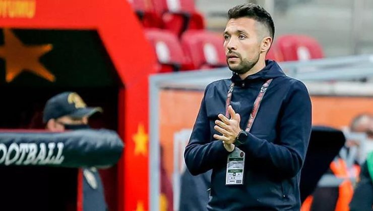 Ekibine scout arayan Alanyaspor’un hocası Francesco Farioli internetten ilan verdi