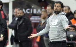 Konyaspor Teknik Direktörü İlhan Palut: Soyunma odasına girer girmez üzücü haberi öğrendik