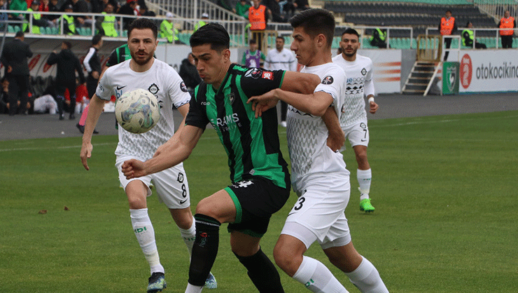 Altay’da moraller dibe vurdu.