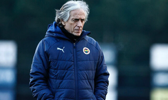 Jorge Jesus: Kazanamazsak havlu atarız