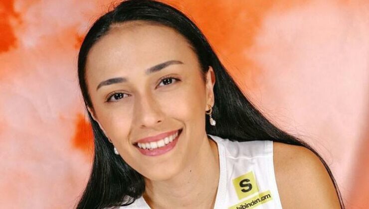 Simge Aköz, sağ elinden ameliyat oldu